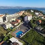Ton Hotel
