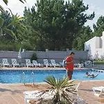 Ton Hotel