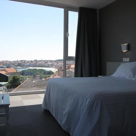 Ton Hotel 3*