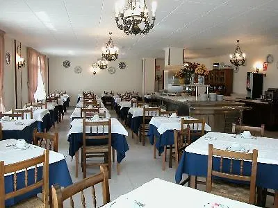 Ton Hotel 3*